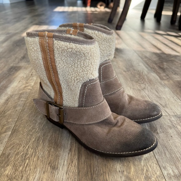 Kelsi Dagger Tempest Faux Sherling Boots - Cowboy Western Style - Picture 7 of 11